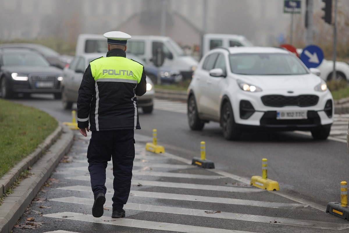 Zeci de români, înșelați de samsarii auto în prag de Sărbători. Și cu banii dați, și fără mașini