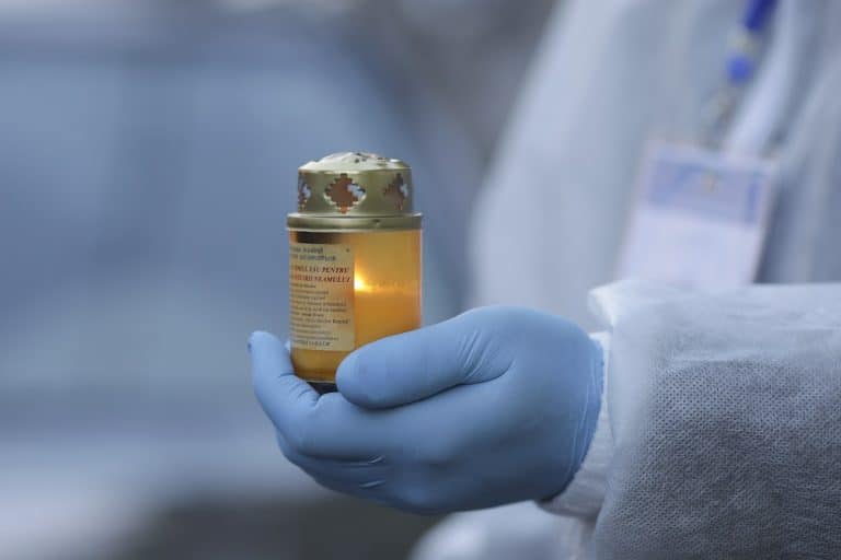 Doliu în lumea medicală. Un reputat doctor din București s-a stins din viață. „Drum lin către îngeri, domnule profesor”