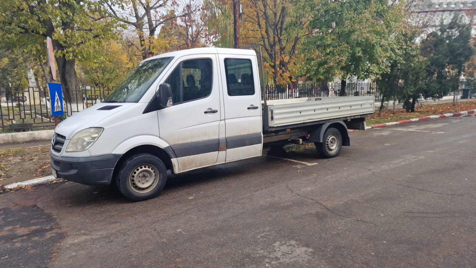 ANAF scoate la licitație un Mercedes-Benz Sprinter din 2007. Cât cere fiscul la prima strigare