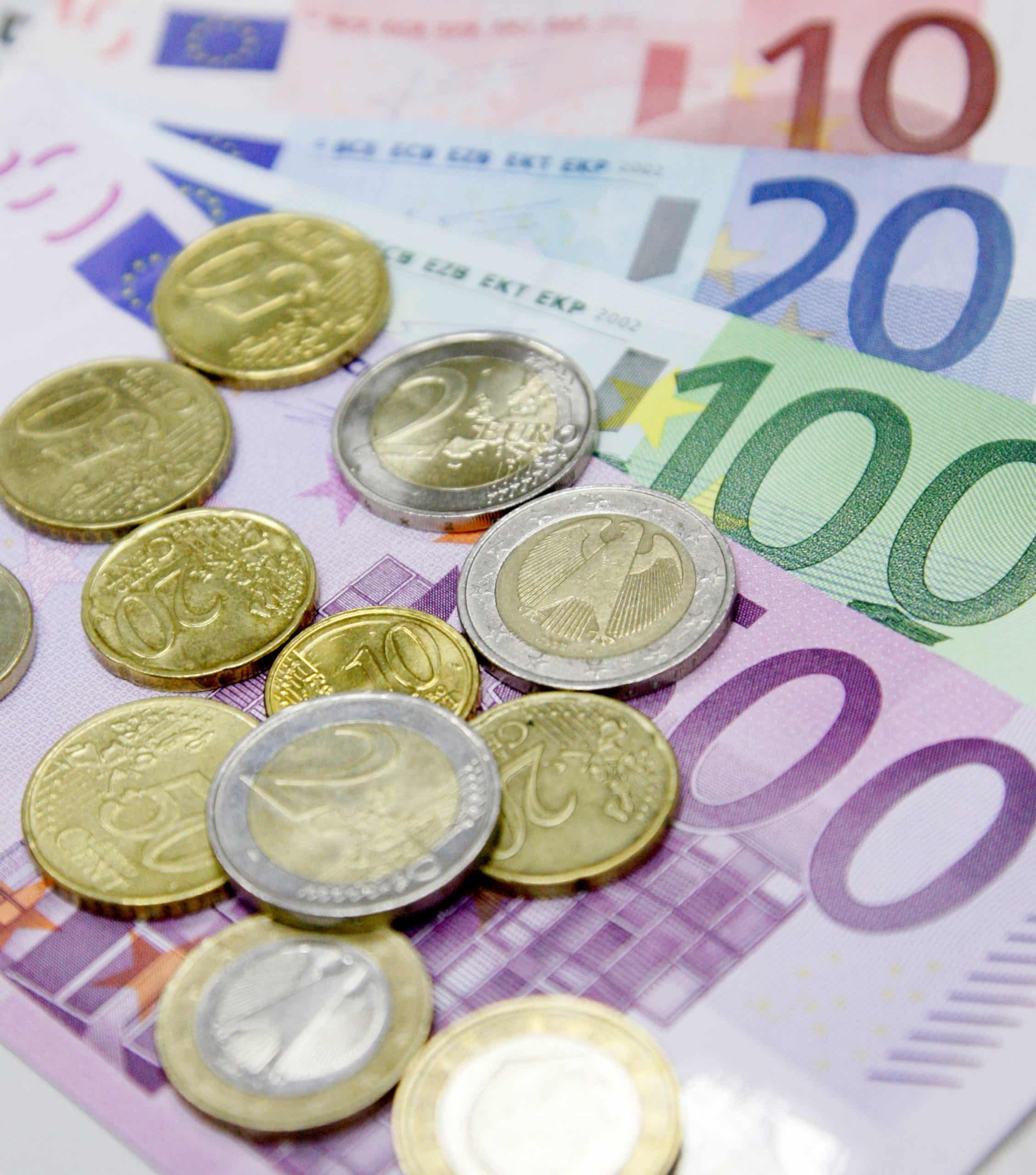 Curs valutar BNR, marți, 16 ianuarie 2024. Continuă aprecierea monedei euro?