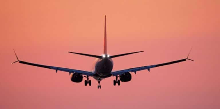 Vești proaste pentru români. O companie aeriană importantă renunță la o linie de zbor din țara noastră. Destinația era frecventată de conaționali