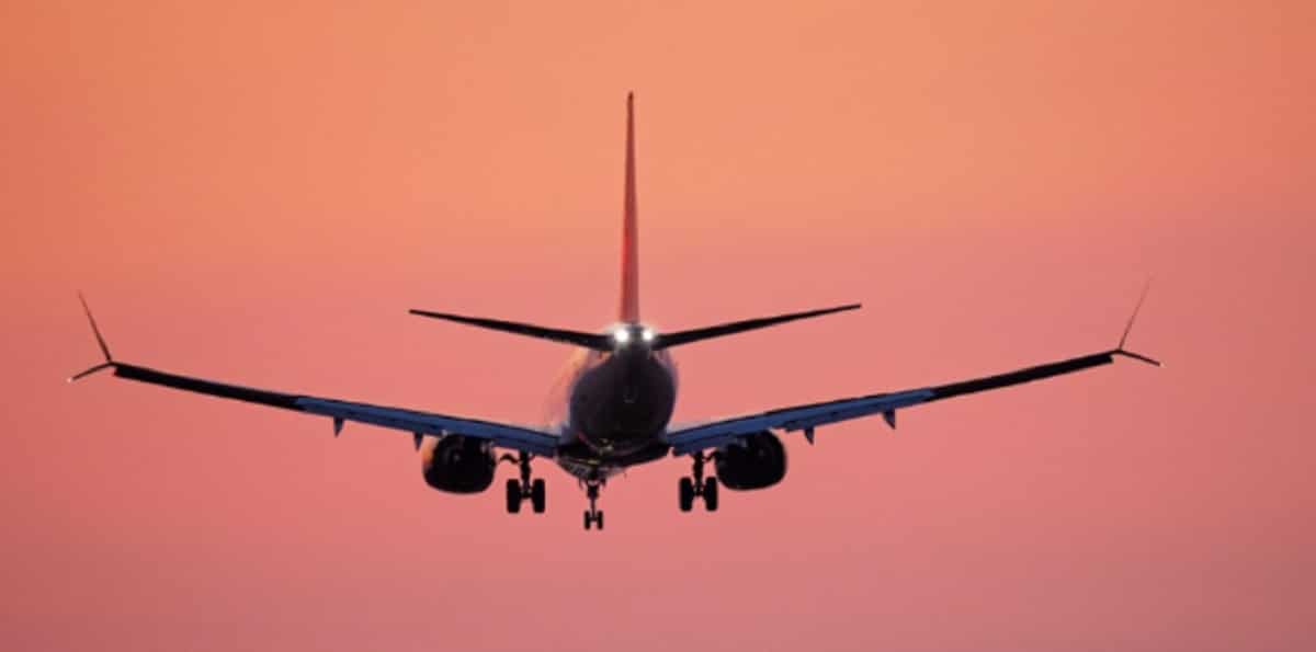 Vești proaste pentru români. O companie aeriană importantă renunță la o linie de zbor din țara noastră. Destinația era frecventată de conaționali