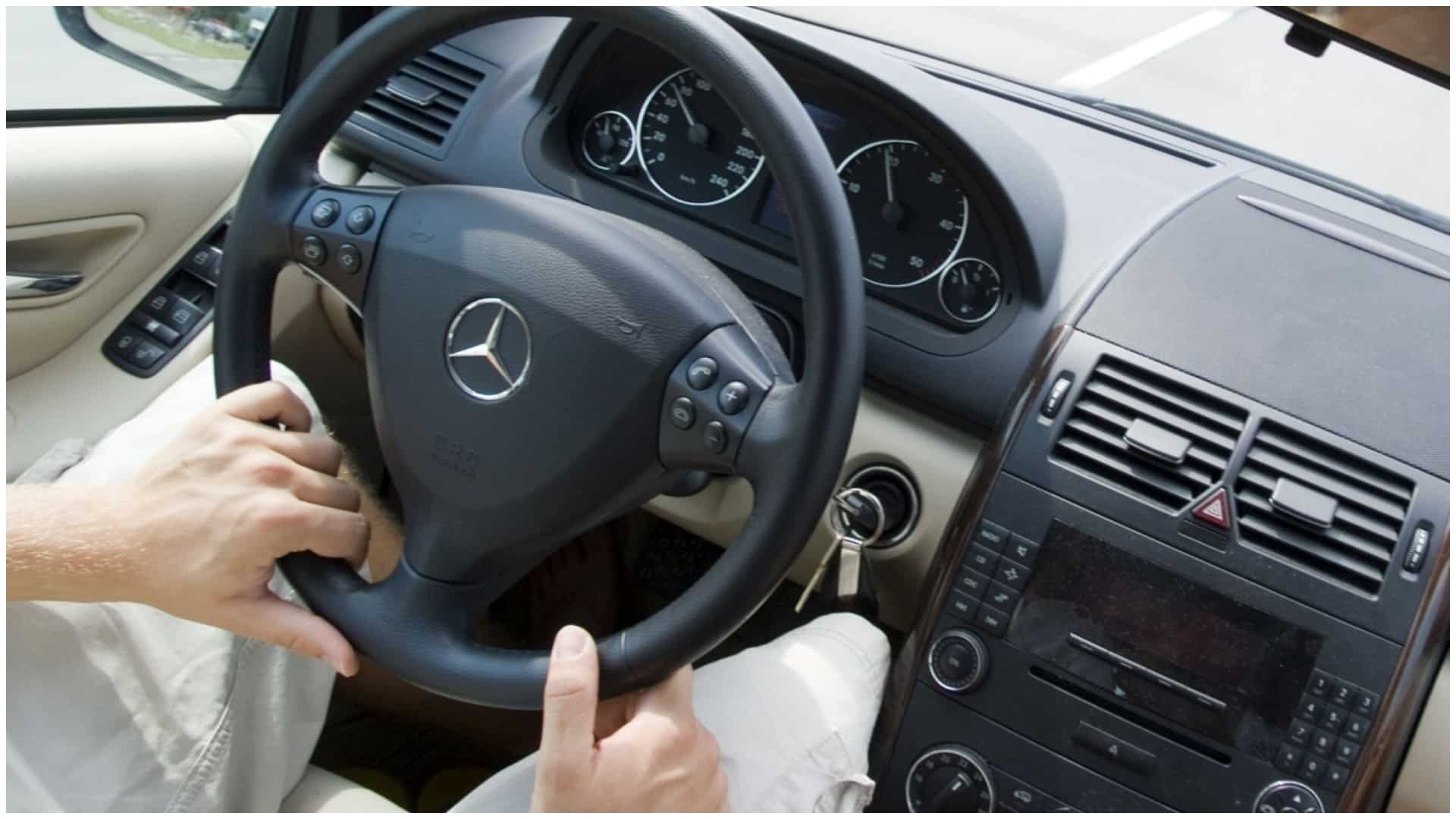 Se schimbă Codul Rutier. Apare un nou tip de permis de conducere