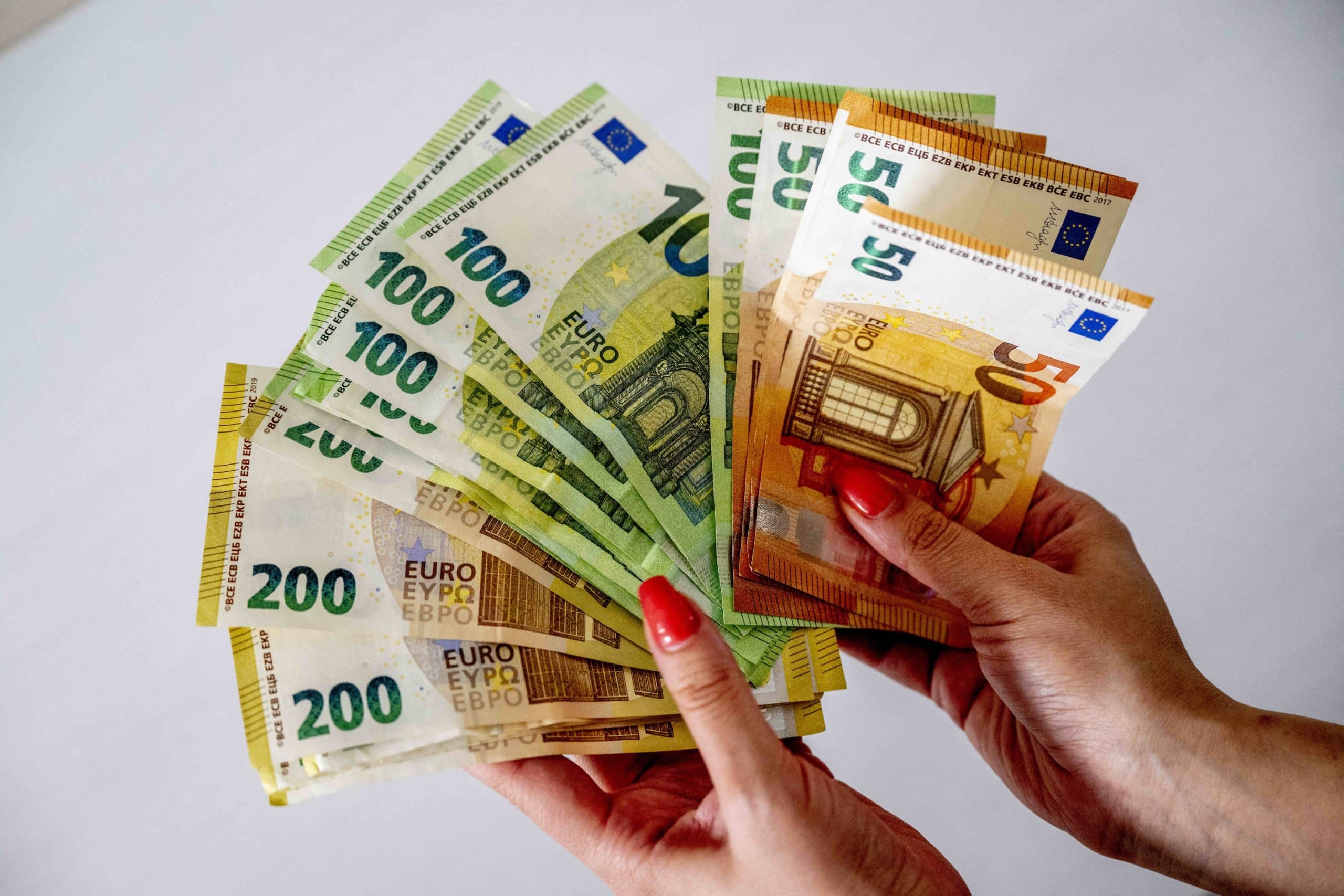 Curs valutar BNR, joi, 25 ianuarie 2024. Ce cotații vor avea principalele monede