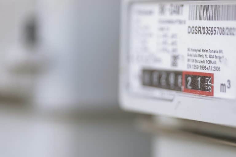 Românii, facturi mai mari la gaze și electricitate față de restul Europei. Plătim mai mult, în ciuda plafonării prețurilor