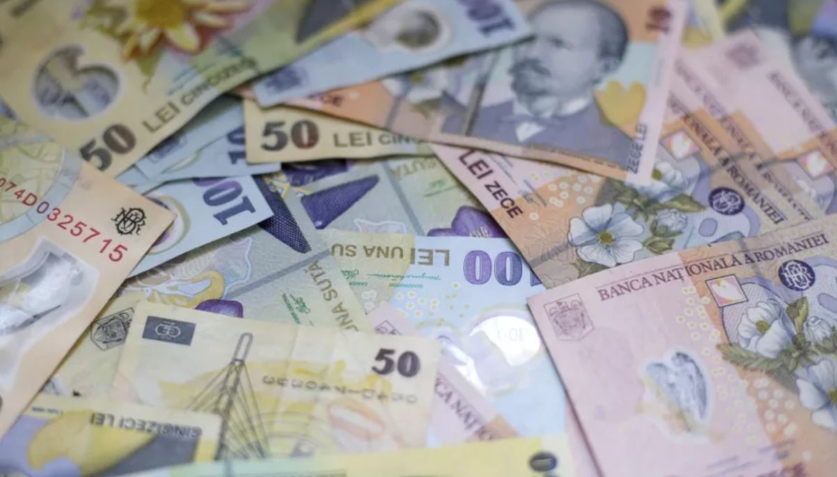 Ei sunt românii care ar putea să nu mai plătească impozit pentru pensii. Câți bani ar primi în plus pensionarii