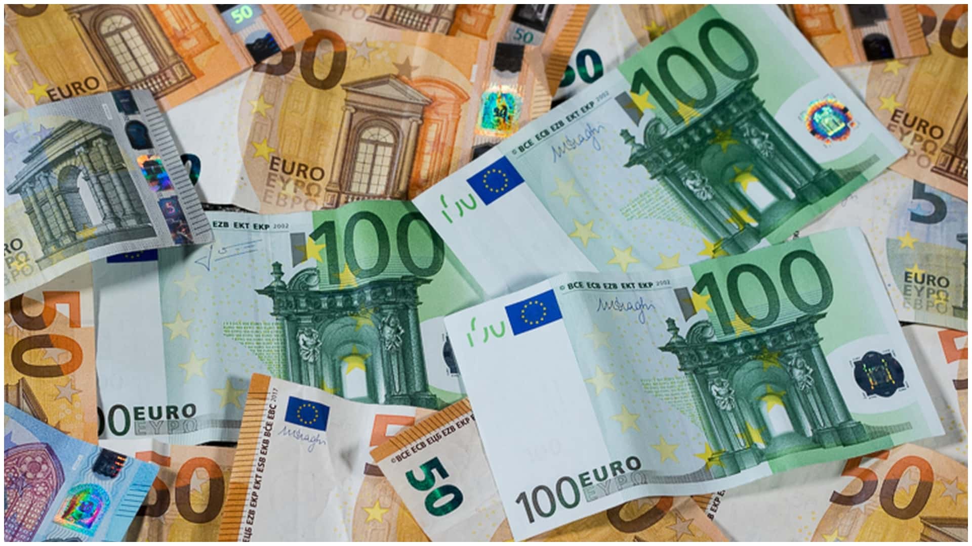 Curs valutar BNR, joi, 15 februarie 2024. Ce urmează după deprecierea monedei euro