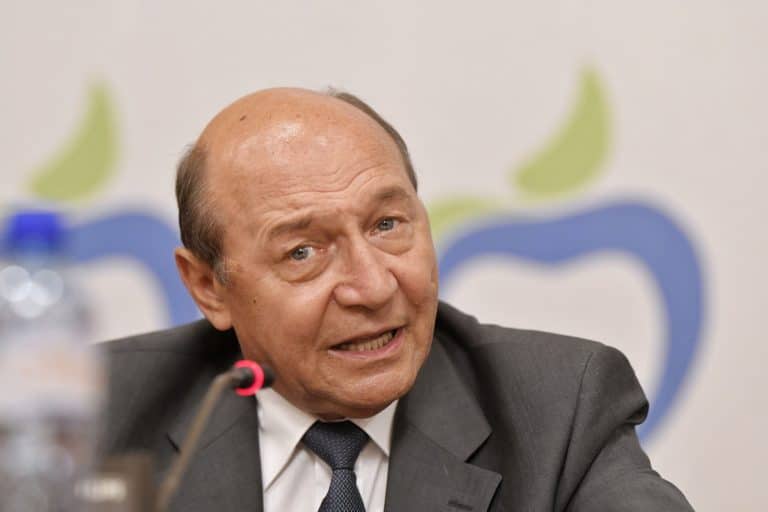 Traian Băsescu plânge de mila PNL. „Mi se rupe sufletul să-i văd pe Boc, Falcă și Blaga comasați cu PSD”