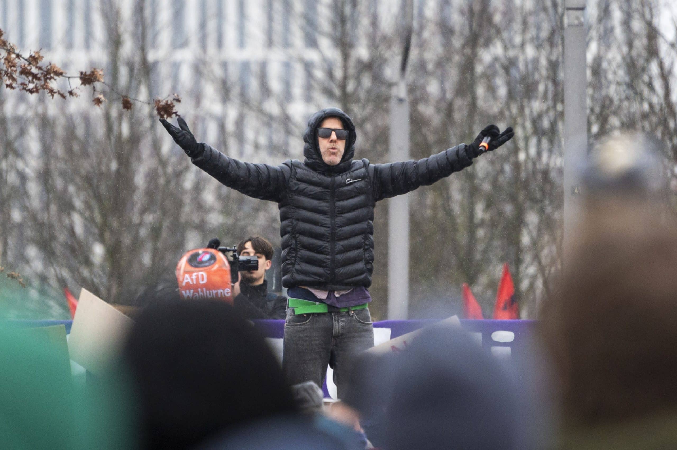 Șoșoacă, Simion și extremismul istoric din România. Verdictul politologului: „Nu a fost niciodată combătut”