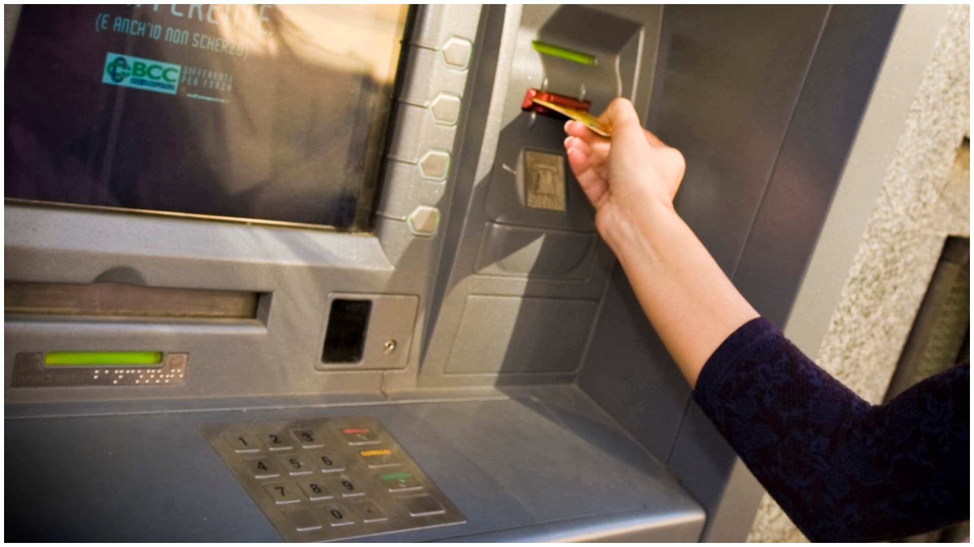 Patru bănci dispar în 2024 de pe piața din România. Anunțul momentului pentru români