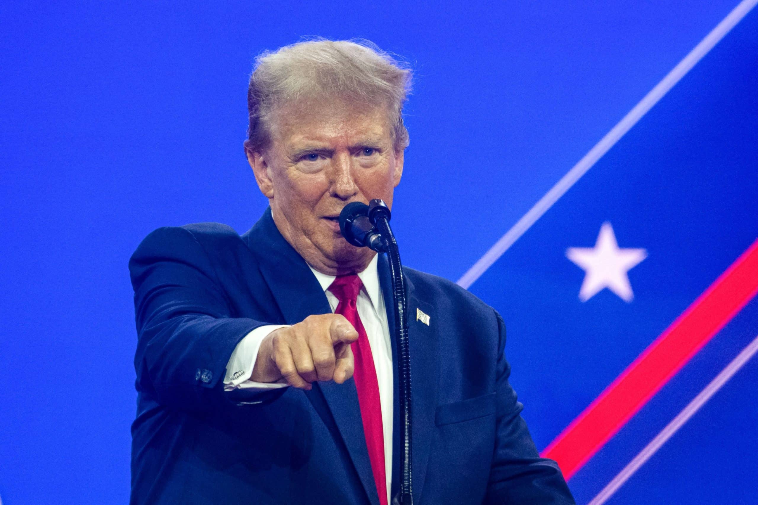 Oastea naționaliștilor creștini care lucrează pentru Donald Trump: „O amenințare de proporții biblice”