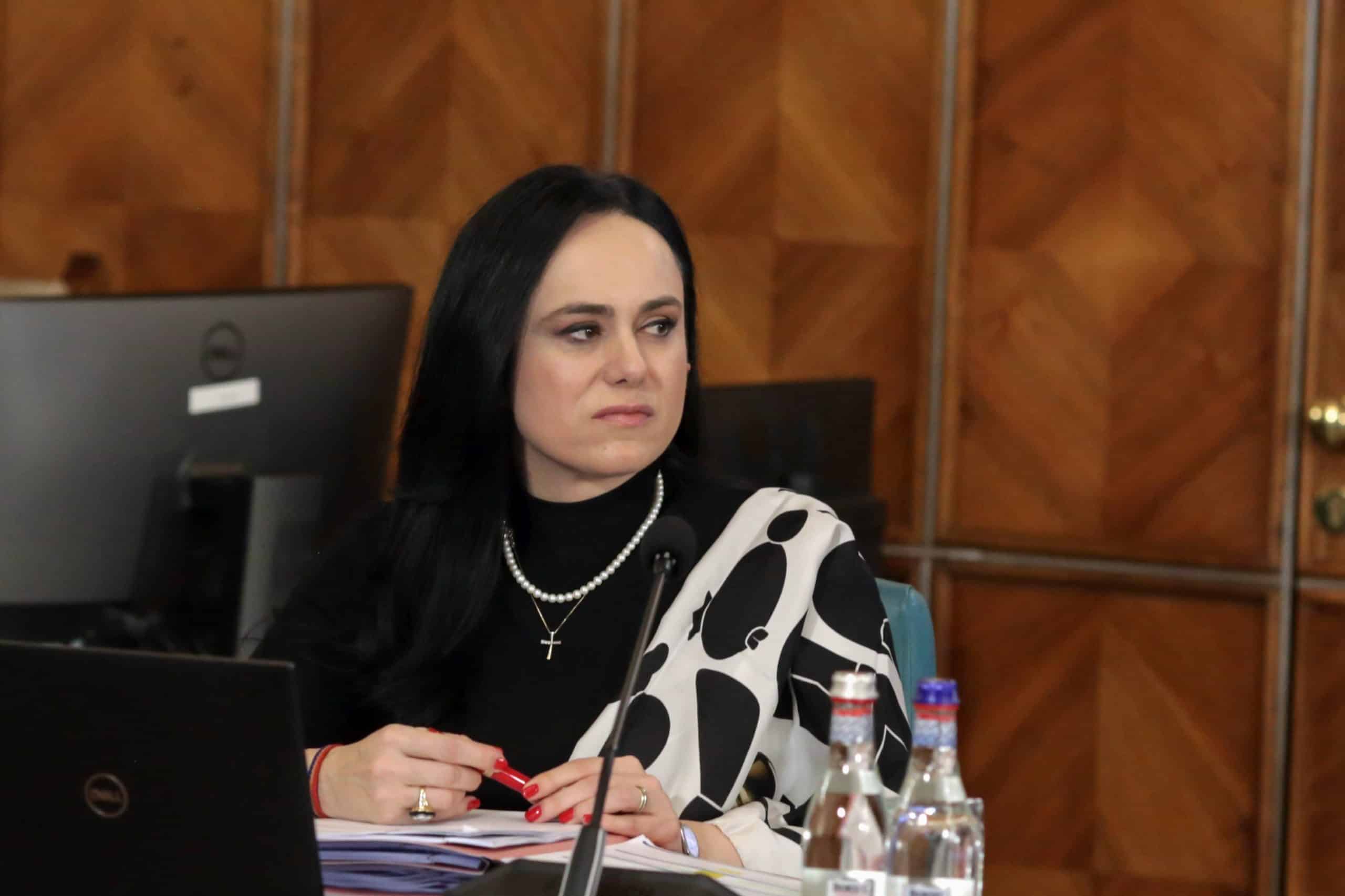 “Fiecare pensie va fi recalculată”. Ministrul muncii a dezvăluit când vor primi pensionarii deciziile cu noile sume