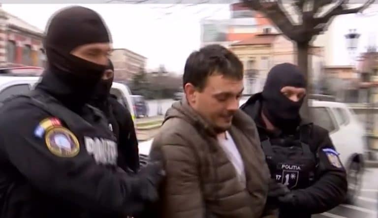 Declarația șocantă a tânărului din Drobeta Turnu Severin care și-a ucis mama: “Nu mai are nicio șansă”