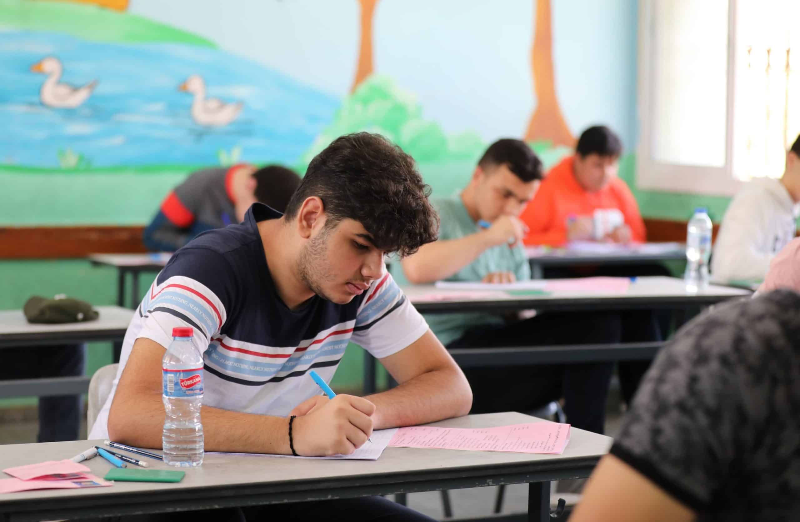 Subiecte Matematică simulare Bacalaureat 2024. Ce au avut de rezolvat elevii de clasa a XII-a de la toate profilele la simulare BAC 2024 – Update