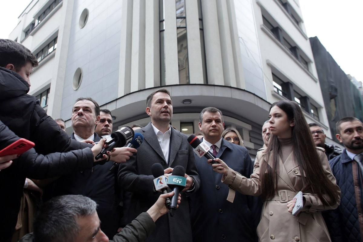 Dreapta Unită a depus la Avocatul Poporului sesizarea de atacare la CCR a ordonanței comasării alegerilor. „Este bezna minții”