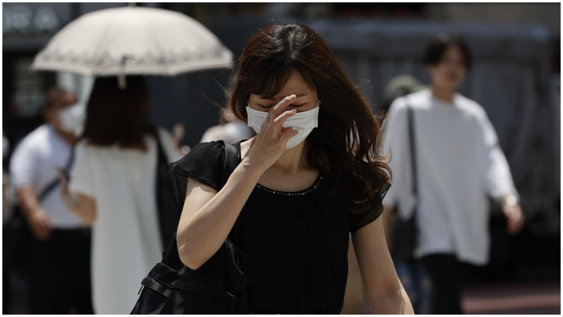 O nouă boală misterioasă se împrăștie rapid în Japonia. Cele mai vulnerabile persoane sunt adulții sub 50 de ani