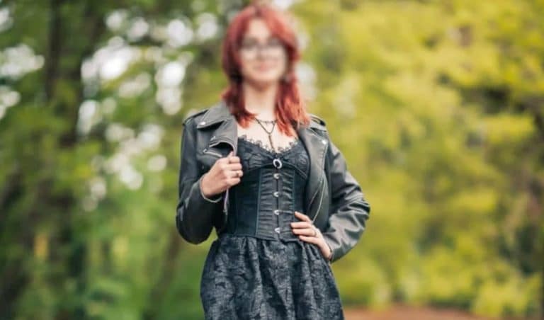 Colegii Melisei, fata ucisă cu sânge rece la Craiova, au protestat în fața Tribunalului. Tinerii cer închisoare pe viață pentru criminal