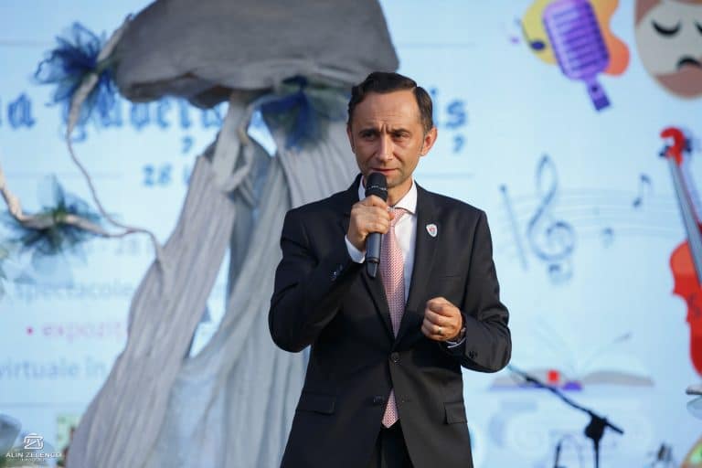 Alin Nica va candida la CJ Timiș împotriva PNL-PSD. Cu cine negociază fostul lider liberal