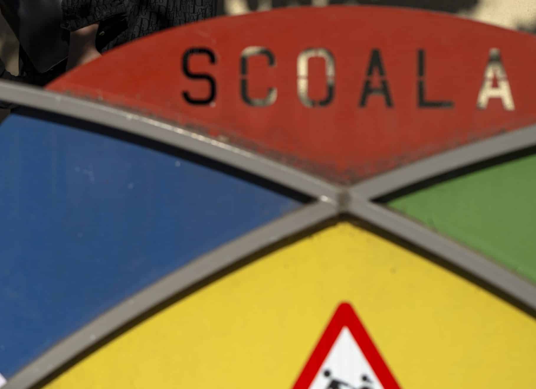 Burse de merit pentru elevii din Sectorul 5. ”Educația, pilon de bază în dezvoltarea comunității”