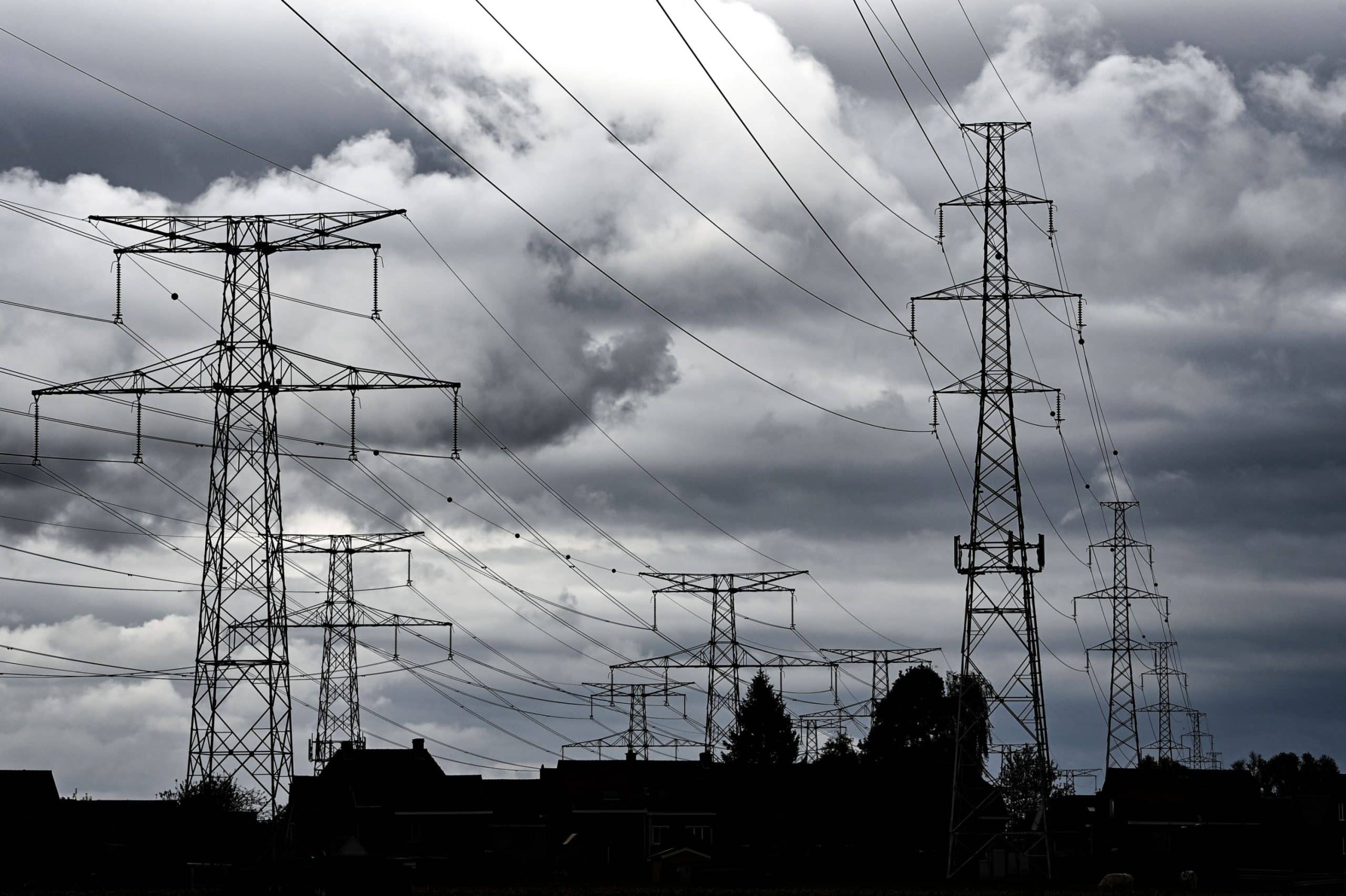 Descoperirea care schimbă tot în domeniul energiei. Cu ce pot fi înlocuite panourile solare de pe casă. E mult mai simplu și mai practic