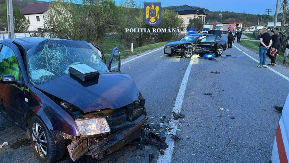 Fetiță de cinci ani moartă într-un accident grav în Vâlcea. Două mașini s-au ciocnit violent pe DN 67