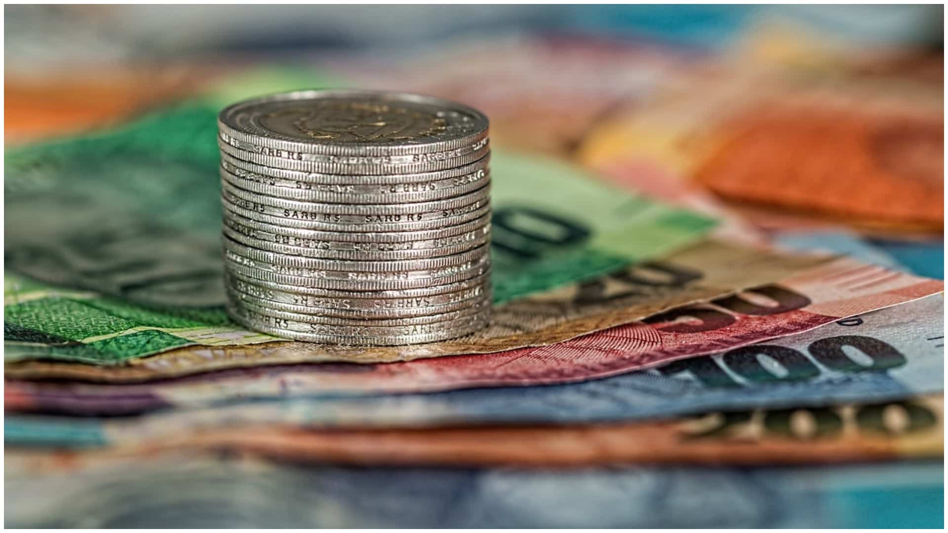 Curs valutar BNR, vineri, 12 aprilie 2024. Ce valori vor atinge principalele monede la final de săptămână