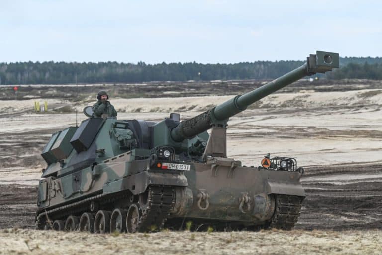 Faimoasele tancuri americane Abrams, vulnerabile în fața dronelor rusești. Ucraina a decis retragerea lor de pe front