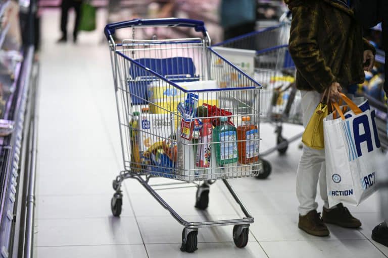 Când poți pleca din magazine fără să plătești cumpărăturile. Ești acoperit de lege și nimeni nu are ce să îți facă