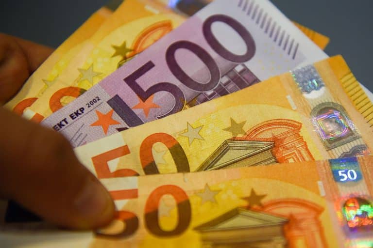 Planta care i-a făcut milionari pe soții Donca. Cât a ajuns să coste un kilogram din produsul lor