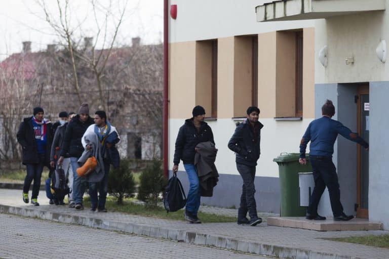 Sondaj: Cât de tare se tem românii de străini. Unul din cinci crede că refugiații ucraineni reprezintă o amenințare