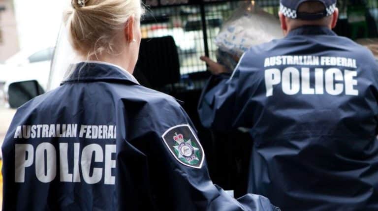 Un băiat de 16 ani a înjunghiat un bărbat pe stradă, în Australia. Autoritățile vorbesc despre ”semne de terorism”