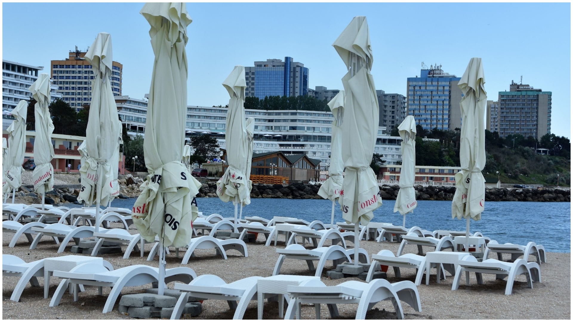 Peste 70.000 de români au ales litoralul de 1 Mai și Paște. Câți bani au cheltuit turiștii