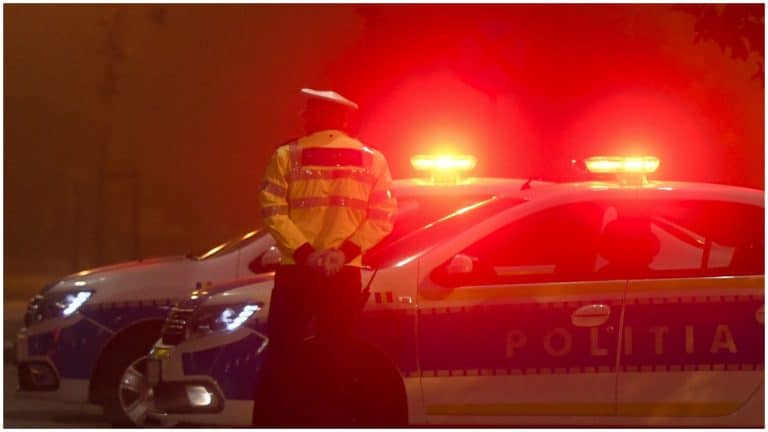 Un şofer beat nu s-a mai putut opri din infracţiuni, după o tamponare. A spart sediul Poliţiei, ca să-şi recupereze permisul auto