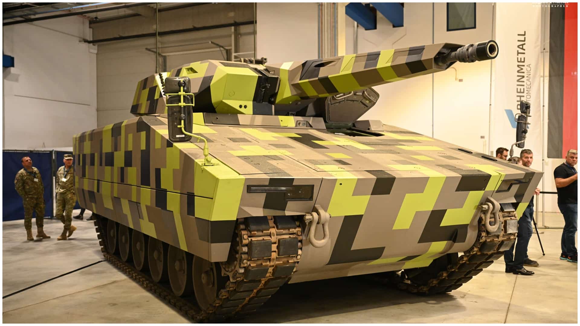 Fabrica din România care va produce unul dintre cele mai tari vehicule de luptă al infanteriei NATO. Lovitură uriașă pentru industria de apărare românească