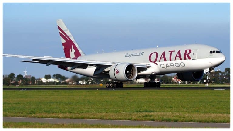 Incident grav la bordul unui avion Qatar Airways. 12 persoane au fost rănite în urma unor turbulențe