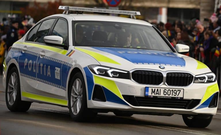 Și-a bătut mama, a amenințat că se sinucide și a venit cu un cuțit spre polițiști. Ce a pățit un bărbat de 29 de ani din Dâmbovița