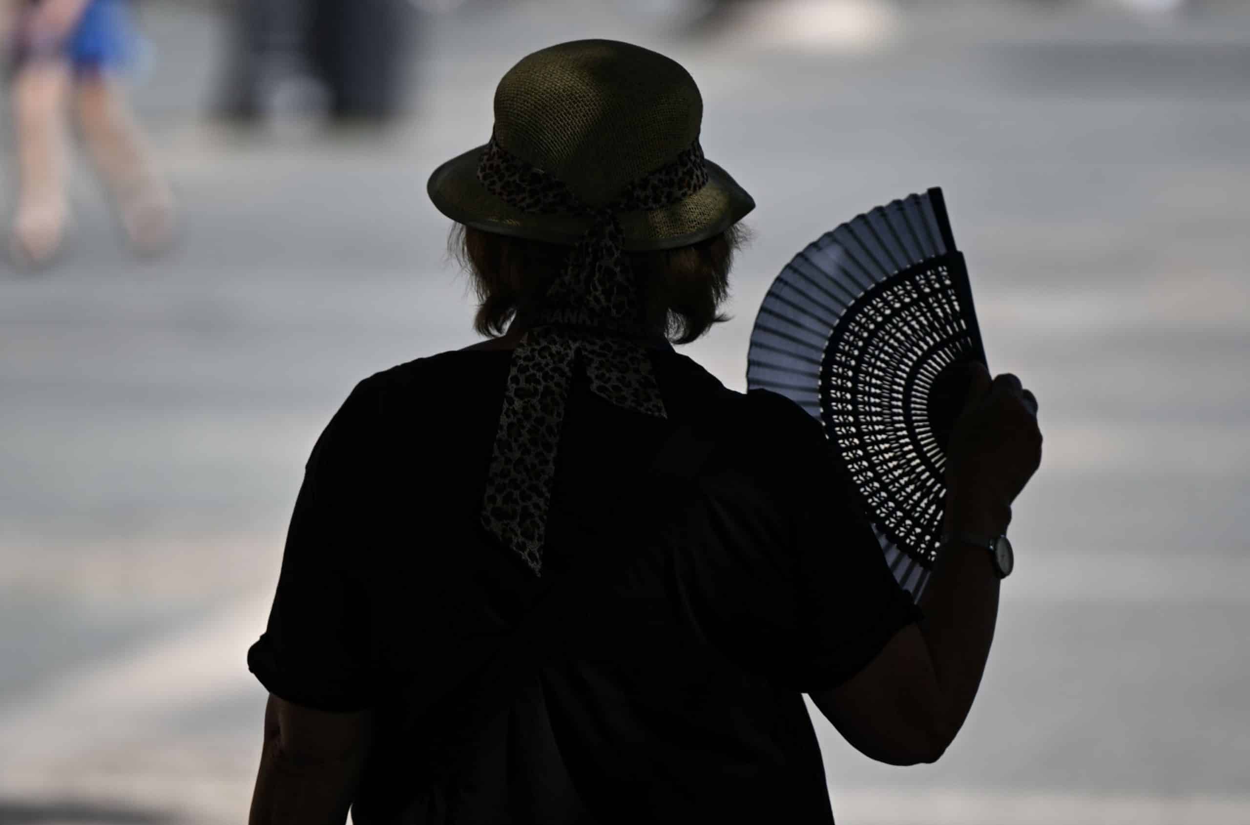 România se topește. Din cauza caniculei românii au sunat de 1.500 de ori la 112