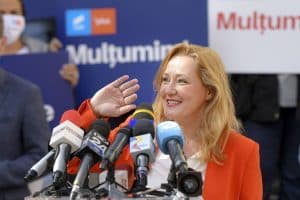 USR începe lupta internă pentru Biroul Național. Pe cine se sprijină Elena Lasconi